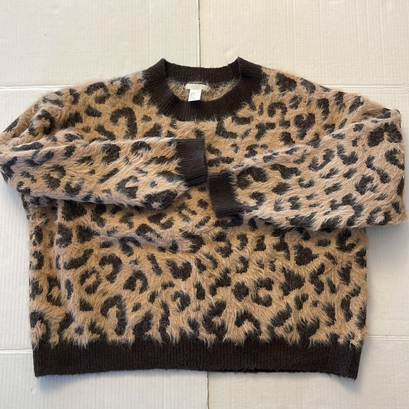 NWOT Leopard Print Brown Sweater - Picture 5 of 10